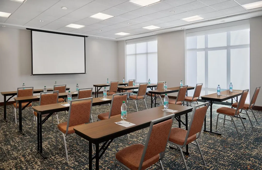 Hampton Inn & Suites Detroit/Troy-1